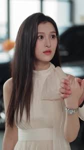 覺醒當天打臉自以為是的高冷女神